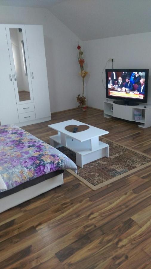 Stan Na Dan Gornji Milanovac-Centar-Nova Gradnja Leilighet Eksteriør bilde